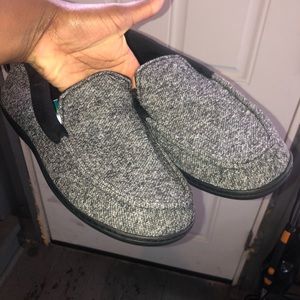 slippers